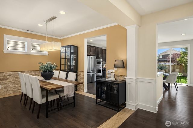21435 SE 2nd Street, Sammamish, WA 98074