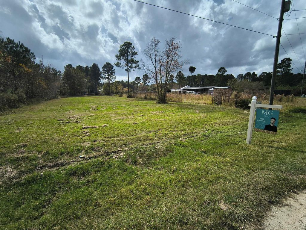 1046 County Road 3479a, Cleveland, TX 77327