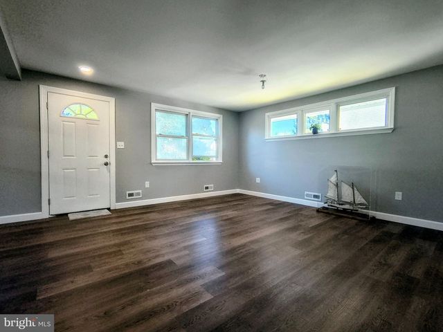 2713 CHESLEY AVE, Baltimore, MD 21234