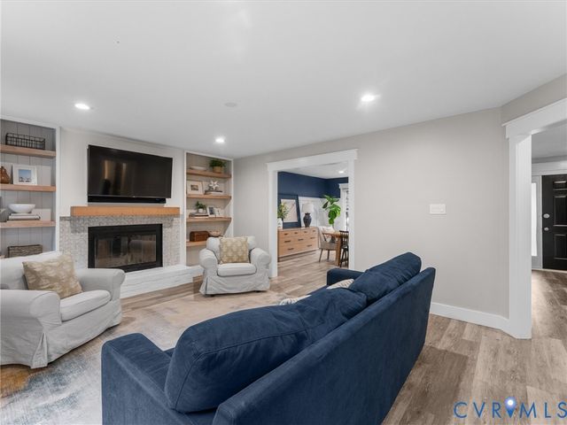 9637 Hastings Mill Dr, Glen Allen, VA 23060