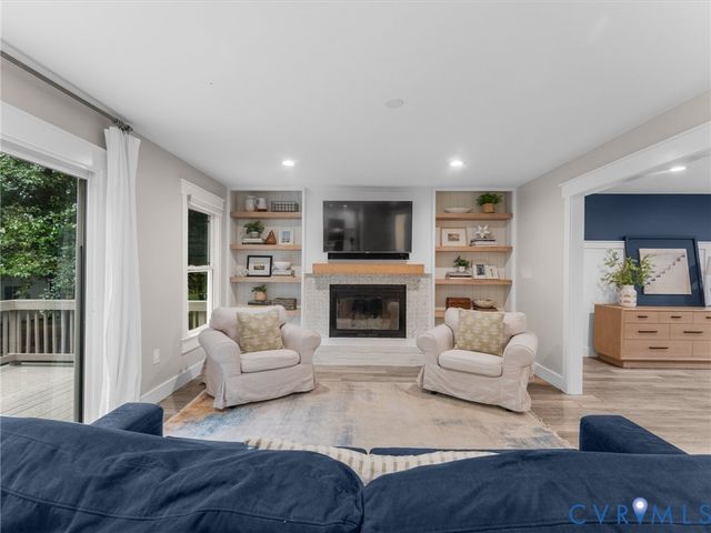 9637 Hastings Mill Dr, Glen Allen, VA 23060