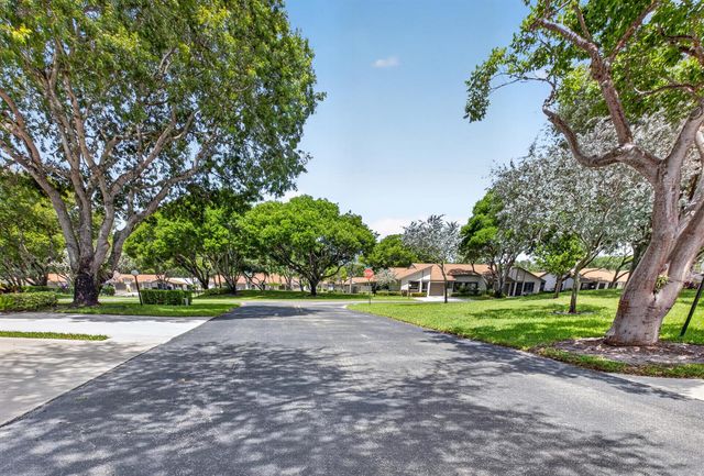 8246 Springview Terrace, Boca Raton, FL 33496