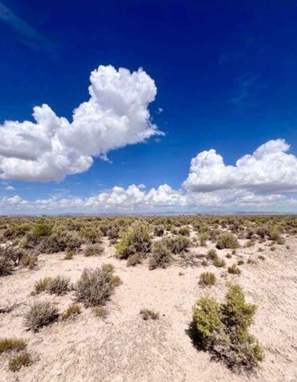 Image 3 of property listing at 2745 E 1600 N, Beryl, UT 84714