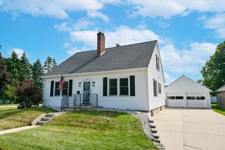 329 N Broad STREET, Elkhorn, WI 53121