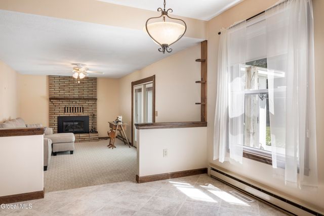 11 Sweetbriar Lane, Queensbury, NY 12804