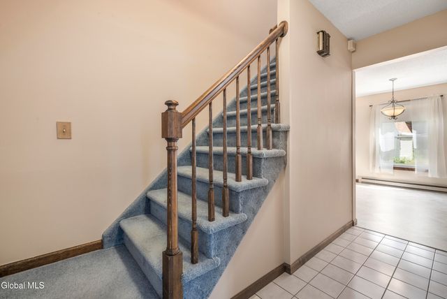 11 Sweetbriar Lane, Queensbury, NY 12804