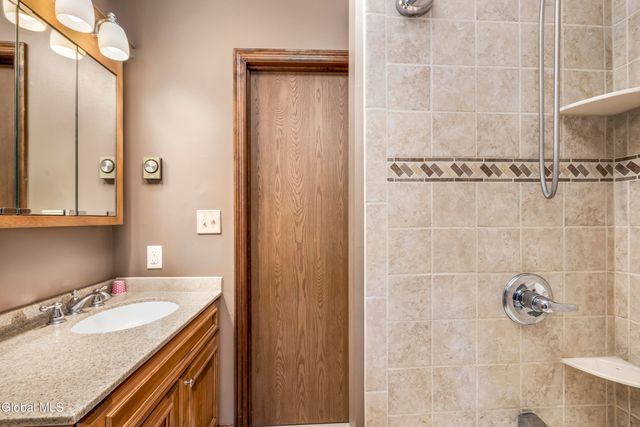 11 Sweetbriar Lane, Queensbury, NY 12804