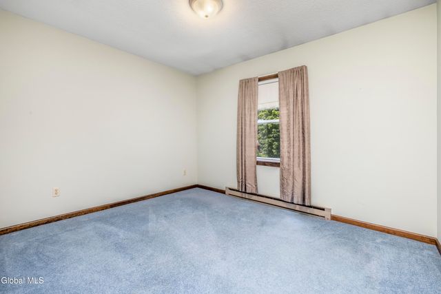 11 Sweetbriar Lane, Queensbury, NY 12804
