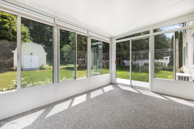 11 Sweetbriar Lane, Queensbury, NY 12804