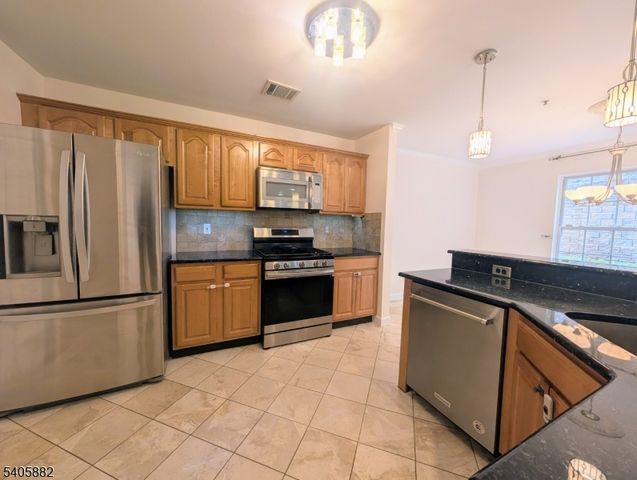 3038 King Ct, Green Brook Twp., NJ 08812