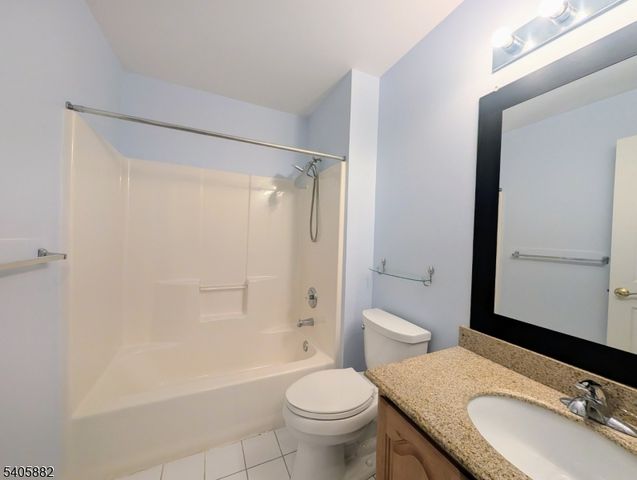 3038 King Ct, Green Brook Twp., NJ 08812