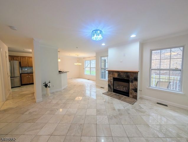 3038 King Ct, Green Brook Twp., NJ 08812