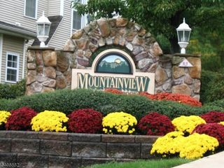 3038 King Ct, Green Brook Twp., NJ 08812