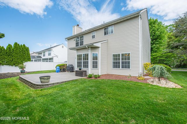 91 Nutmeg Road, Aberdeen, NJ 07747