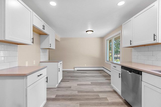 237 S CLAY STREET, De Pere, WI 54115