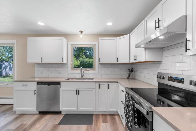 237 S CLAY STREET, De Pere, WI 54115