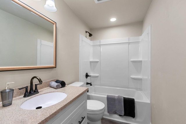 237 S CLAY STREET, De Pere, WI 54115