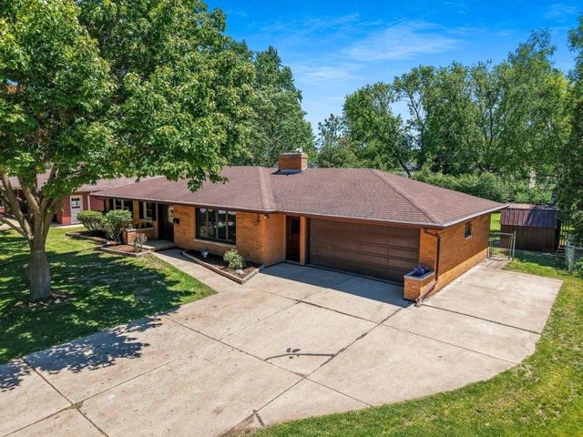 237 S CLAY STREET, De Pere, WI 54115