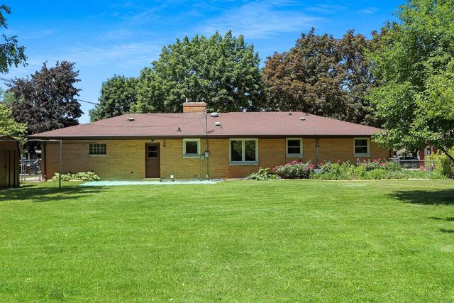 237 S CLAY STREET, De Pere, WI 54115