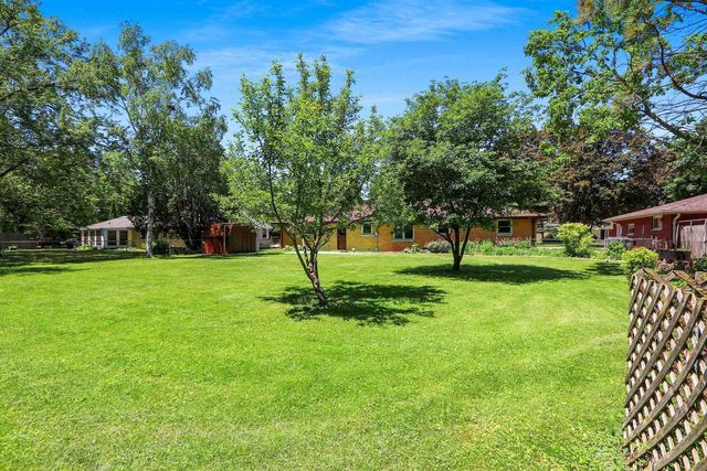 237 S CLAY STREET, De Pere, WI 54115