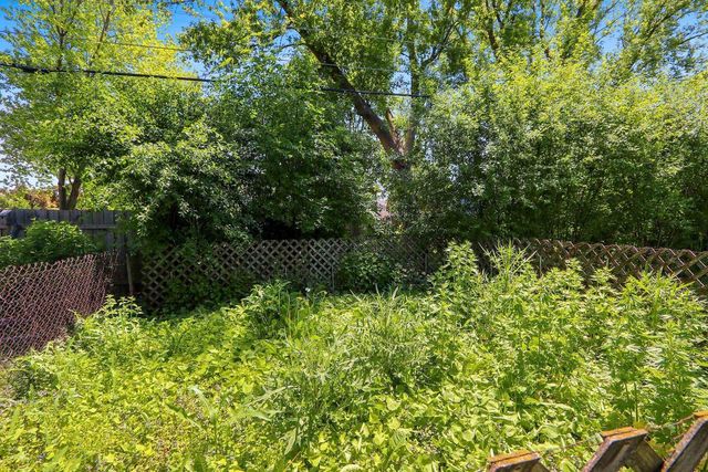 237 S CLAY STREET, De Pere, WI 54115