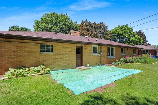 237 S CLAY STREET, De Pere, WI 54115