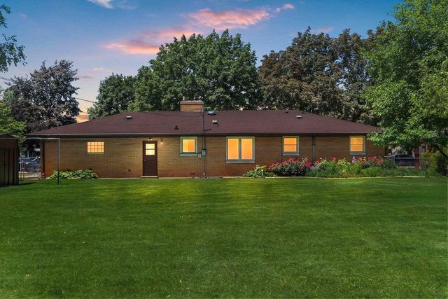 237 S CLAY STREET, De Pere, WI 54115