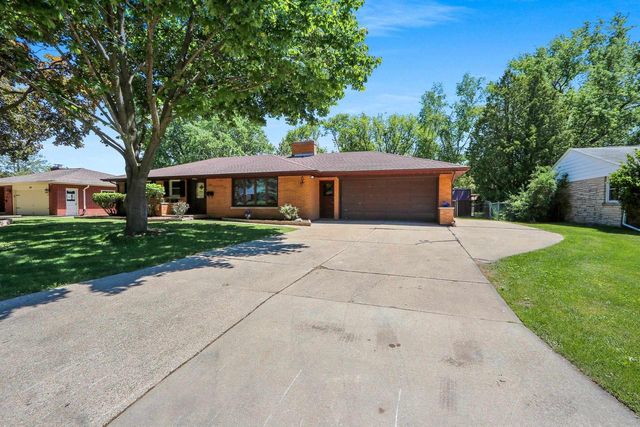 237 S CLAY STREET, De Pere, WI 54115