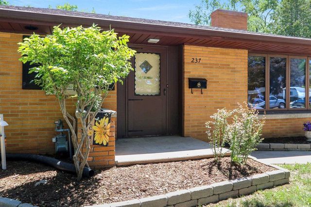 237 S CLAY STREET, De Pere, WI 54115