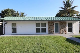 4330 NW 203rd Ter, Miami Gardens, FL 33055