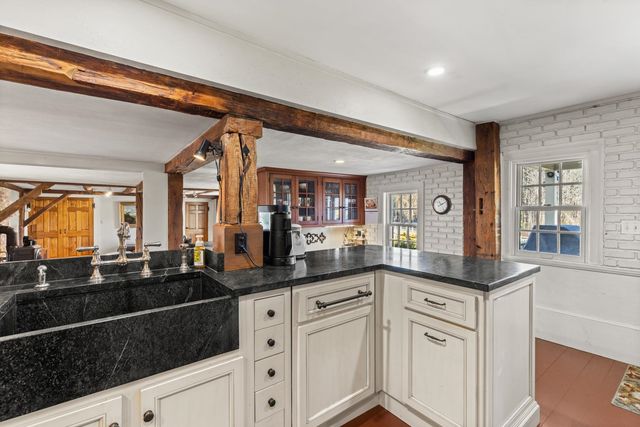 139 Atlantic Avenue, North Hampton, NH 03862