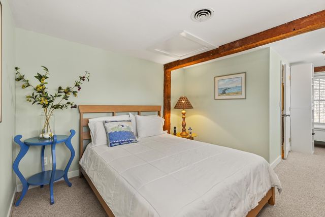 139 Atlantic Avenue, North Hampton, NH 03862