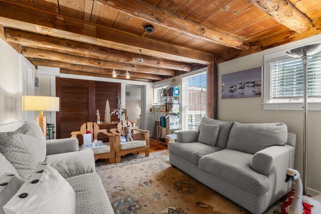 139 Atlantic Avenue, North Hampton, NH 03862