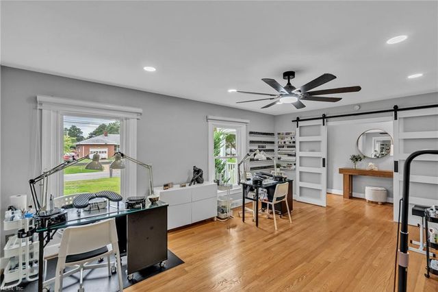 5800 Barberry LN, Portsmouth, VA 23703