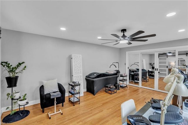 5800 Barberry LN, Portsmouth, VA 23703