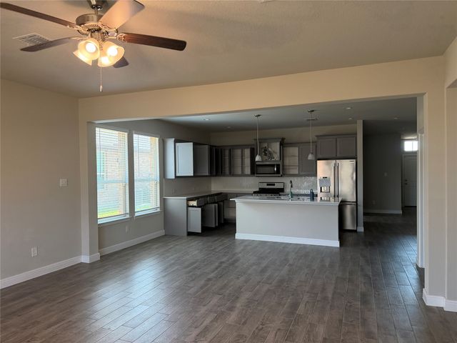 5213 Meadow Lane, Krum, TX 76249