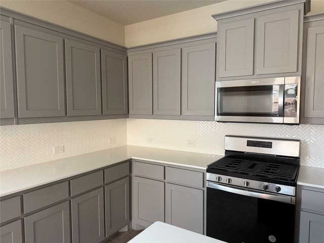 5213 Meadow Lane, Krum, TX 76249