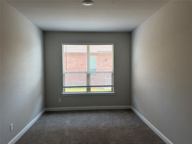 5213 Meadow Lane, Krum, TX 76249