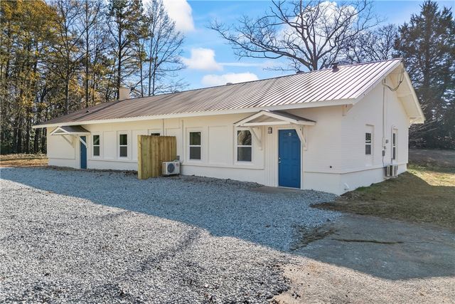 114 Anderson Avenue A & B, Westminster, SC 29693