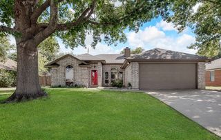 1109 Steven Street, Burleson, TX 76028