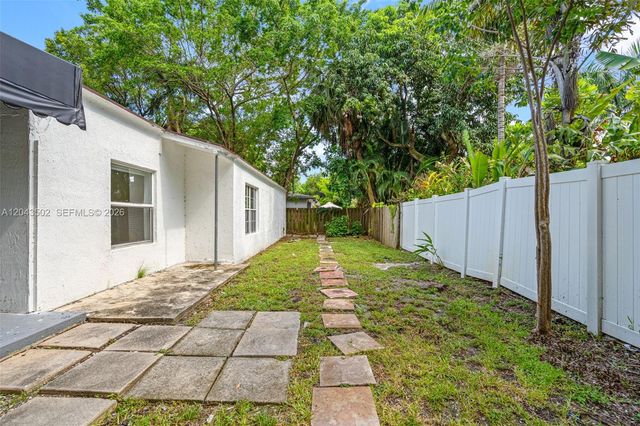 1521 NE 5th Terrace, Fort Lauderdale, FL 33304
