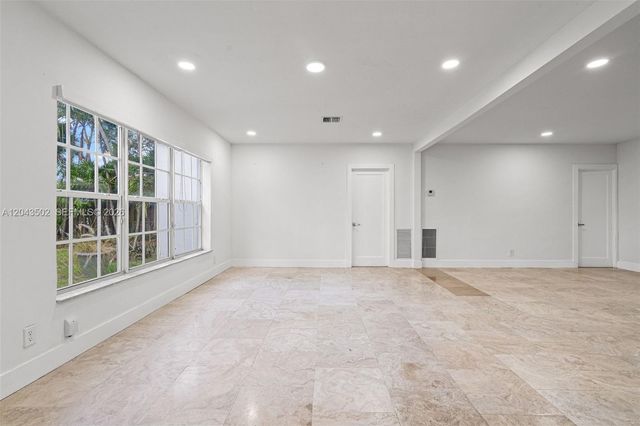 1521 NE 5th Terrace, Fort Lauderdale, FL 33304