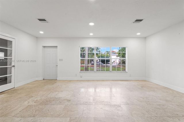 1521 NE 5th Terrace, Fort Lauderdale, FL 33304