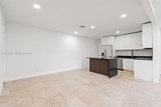 1521 NE 5th Terrace, Fort Lauderdale, FL 33304