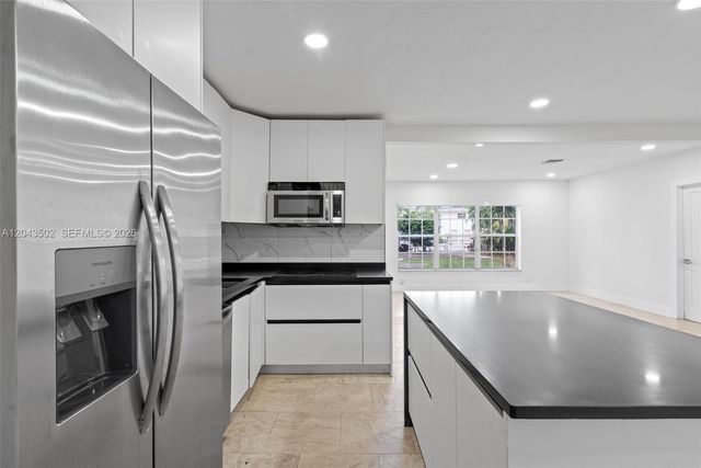 1521 NE 5th Terrace, Fort Lauderdale, FL 33304