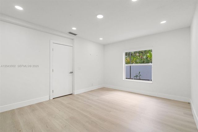 1521 NE 5th Terrace, Fort Lauderdale, FL 33304