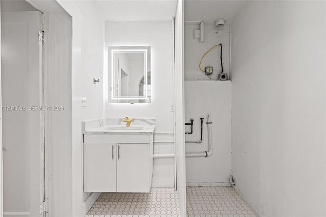1521 NE 5th Terrace, Fort Lauderdale, FL 33304