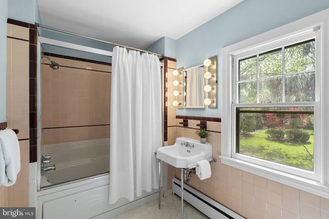 211 W MAPLE RD, Linthicum Heights, MD 21090