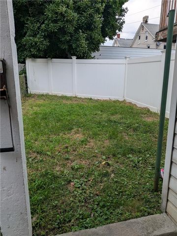 329 East Broad Street, Bethlehem City, PA 18018