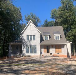 514 Jefferson Drive, Charlotte, NC 28270